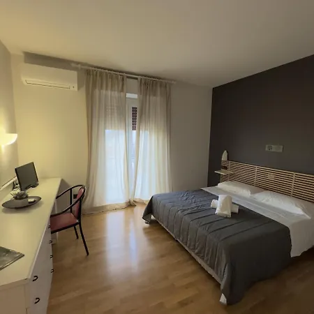 Hotell Quadrifoglio *