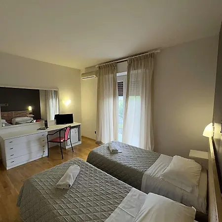 Hotel Quadrifoglio Caraglio