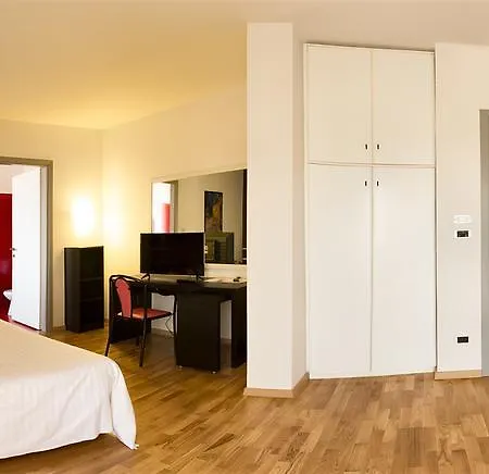 Quadrifoglio Hotell Caraglio