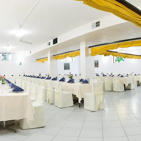 Hotel Quadrifoglio Caraglio