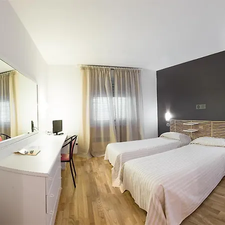 Quadrifoglio Hotell Caraglio